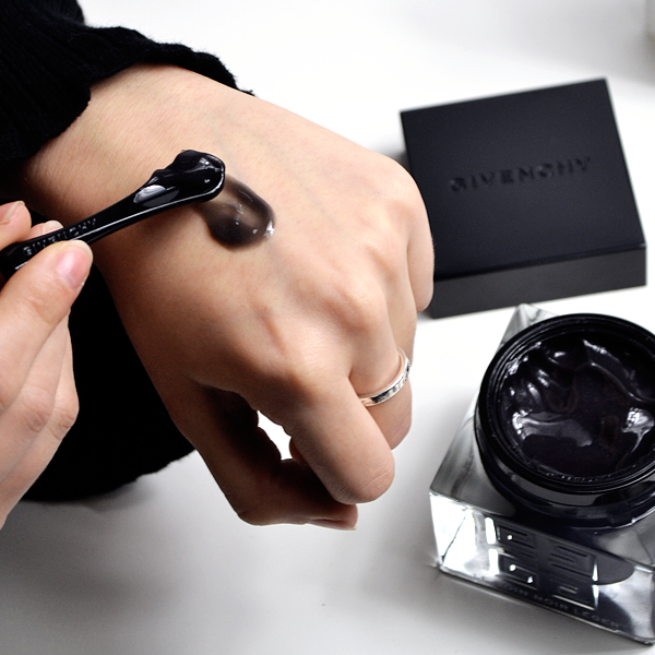 Black Magic: Discovering Givenchy Le Soin Noir Skincare - Escentual's Blog