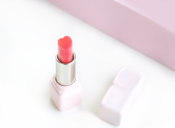 A Love Letter To New Beauty - Valentine's Day Beauty - Guerlain KissKiss Lipstick