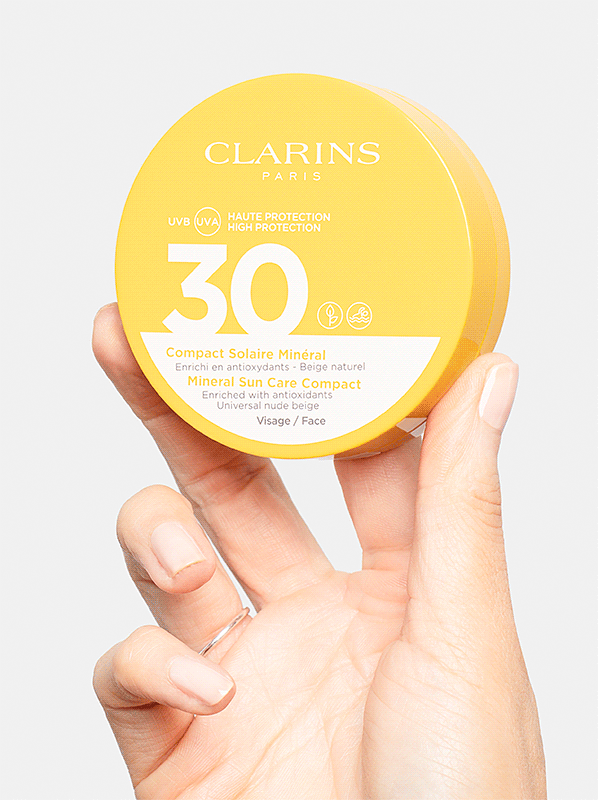 Best Cream Glow Makeup Formulas: Clarins Mineral Sun Care Compact for Face SPF30